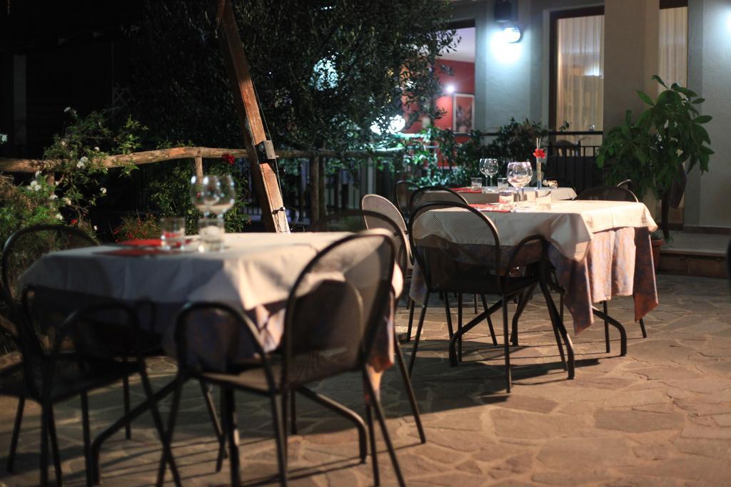 Tenuta Terre Di Bosco Oasi Di Relax Nel Cilento San Giovanni a Piro Exterior photo