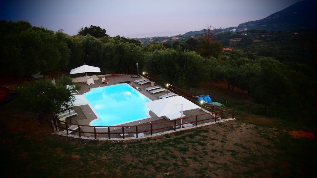 Tenuta Terre Di Bosco Oasi Di Relax Nel Cilento San Giovanni a Piro Exterior photo
