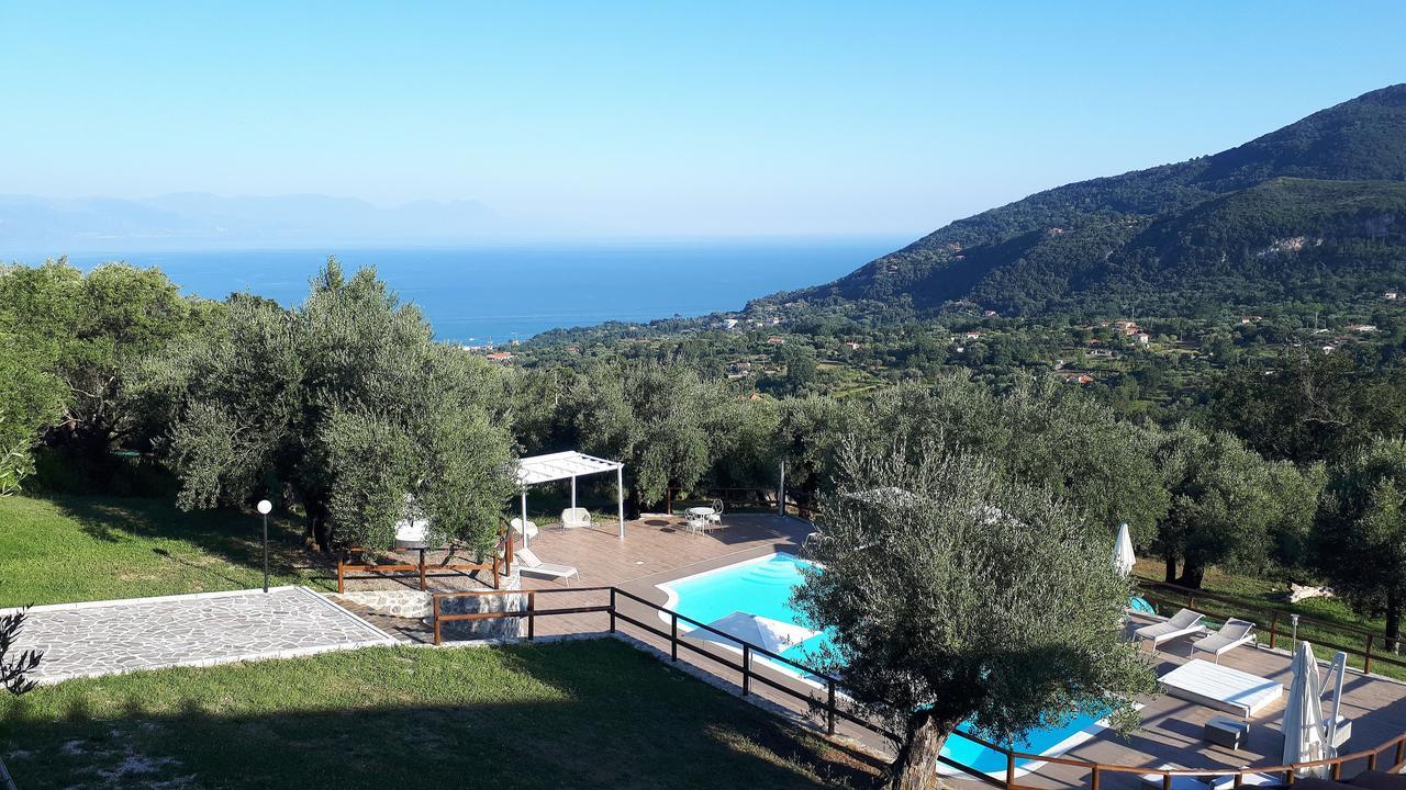 Tenuta Terre Di Bosco Oasi Di Relax Nel Cilento San Giovanni a Piro Exterior photo